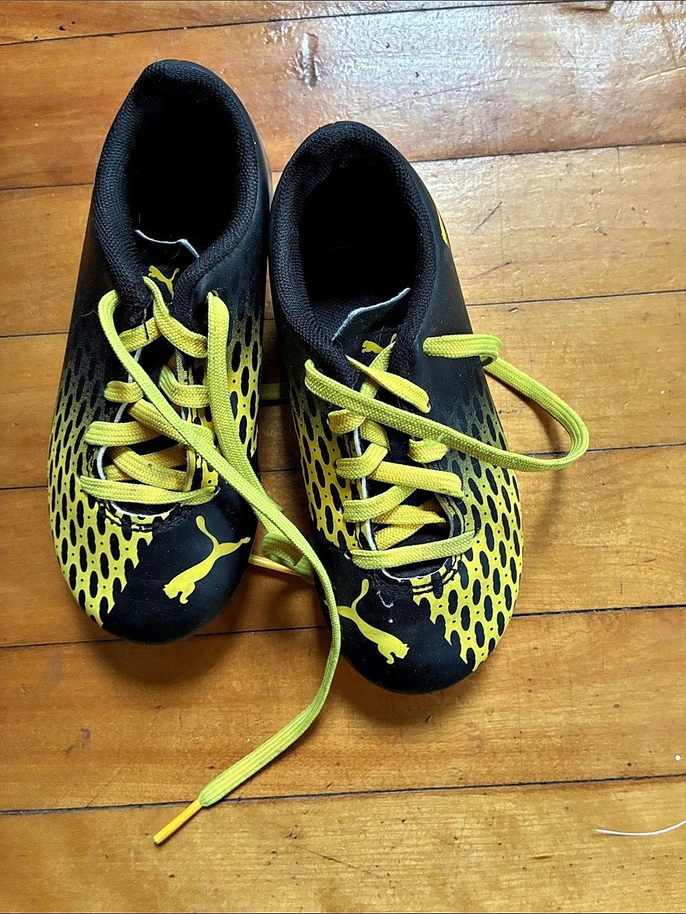 Kids Puma soccer cleats